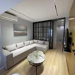 Elite